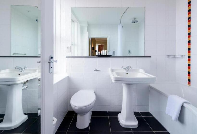 اتاق اکونومی, The Metropole Hotel Cork