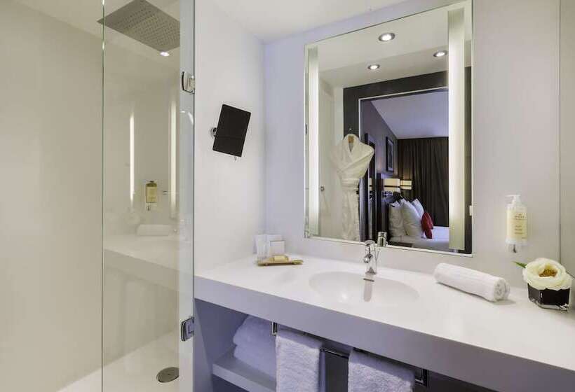 اتاق راحتی, Best Western Premier De La Poste & Spa