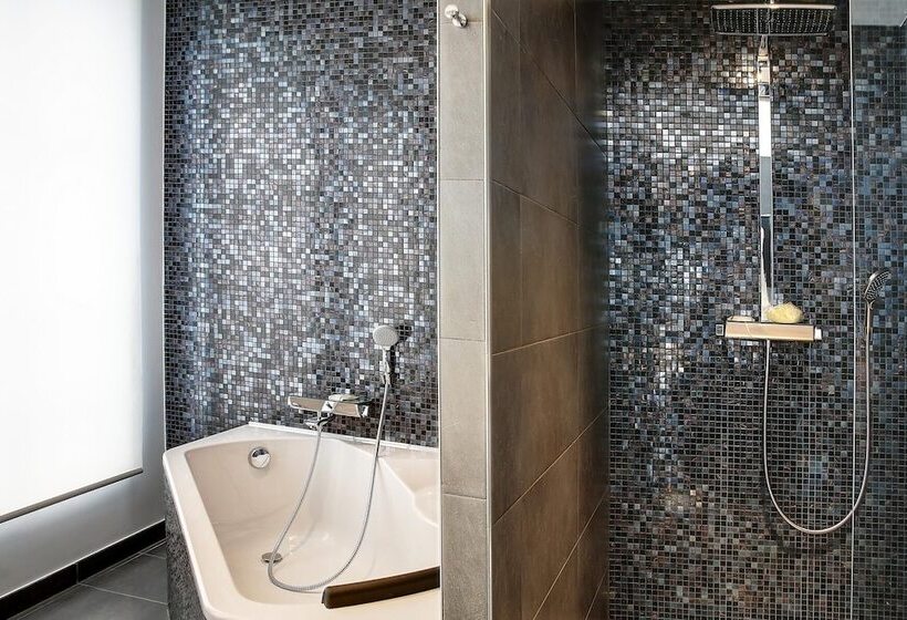 سوییت جونیور, Best Western Premier De La Poste & Spa