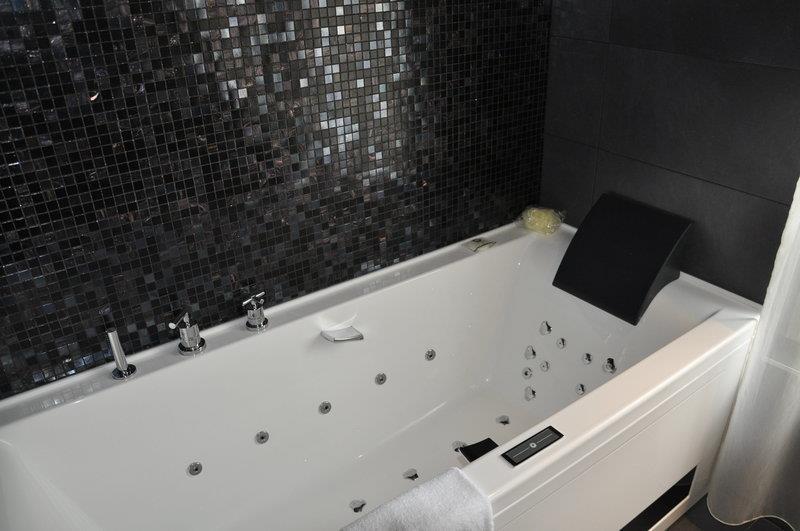 سوئیت با تخت بزرگ, Best Western Premier De La Poste & Spa