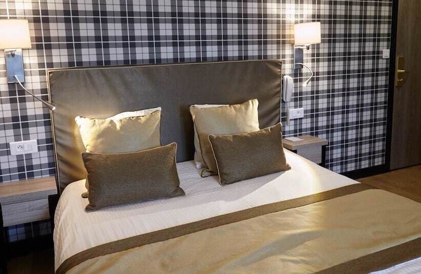 اتاق سوپریور با چشم‌انداز, Best Western Le Cheval Blanc  Vue Sur Le Port Plein Centre Ville