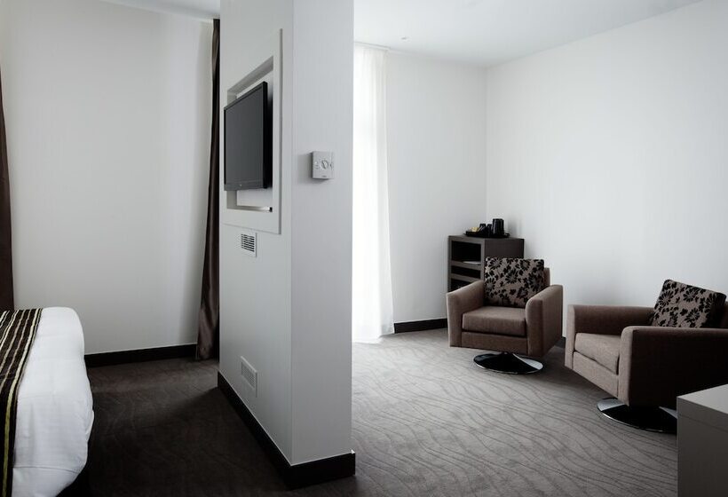 سوییت جونیور, Brit Hotel De Grignan Vichy