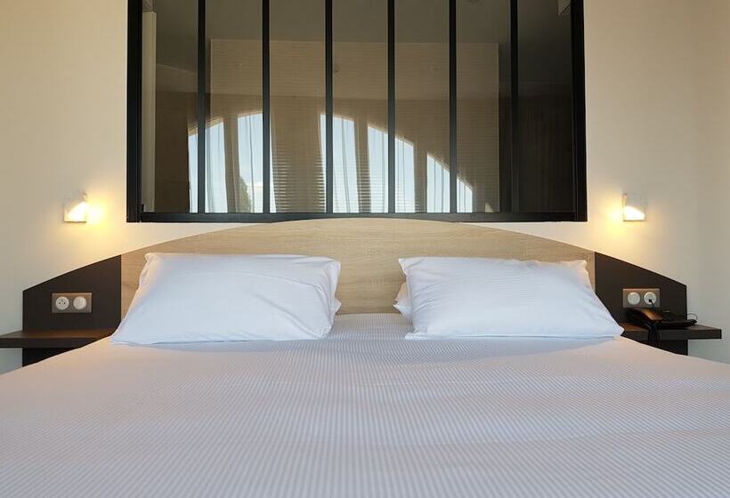 سوییت جونیور, Brit Hotel De Grignan Vichy