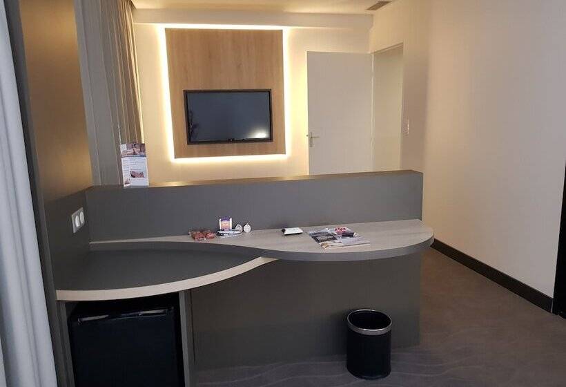 سوییت جونیور, Brit Hotel De Grignan Vichy