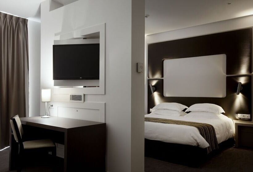 سوییت جونیور, Brit Hotel De Grignan Vichy