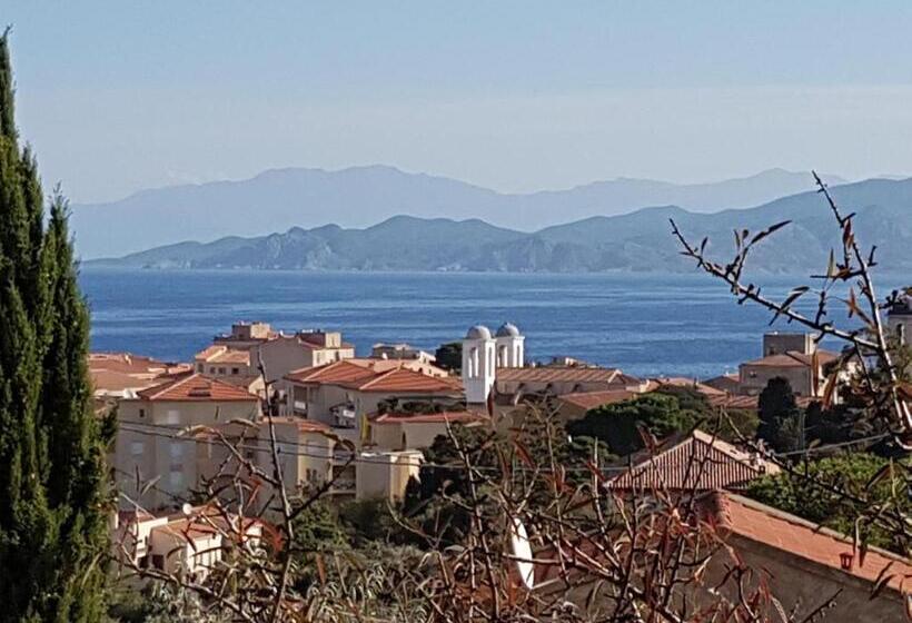 اتاق کلاسیک با چشم‌انداز دریا, Cala Di L Oru