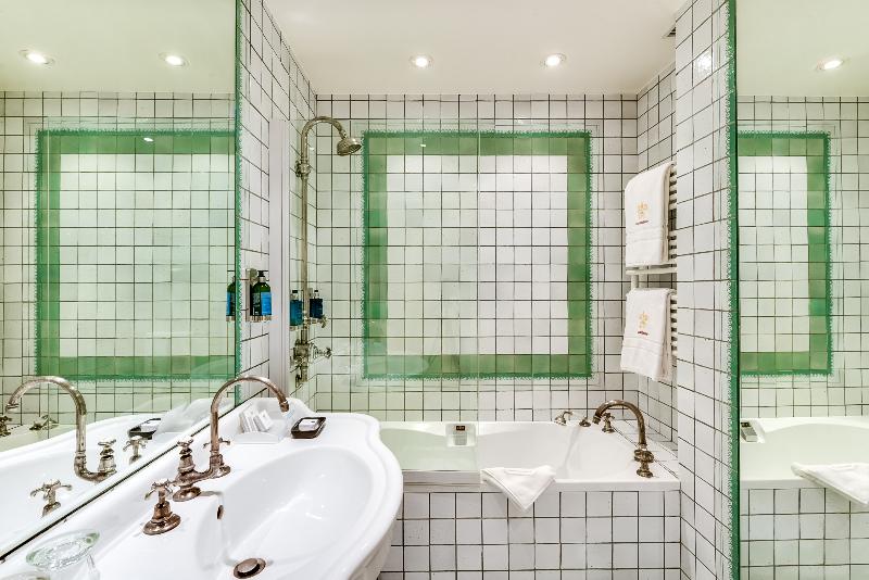 带露台的高档房间, Cazaudehore, Hôtel De Charme Au Vert