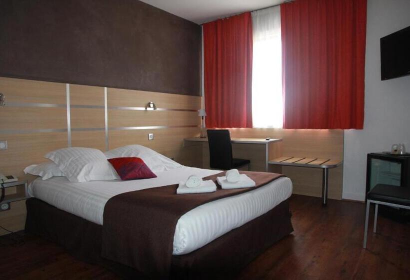 اتاق استاندارد, Hôtel Chris Tel