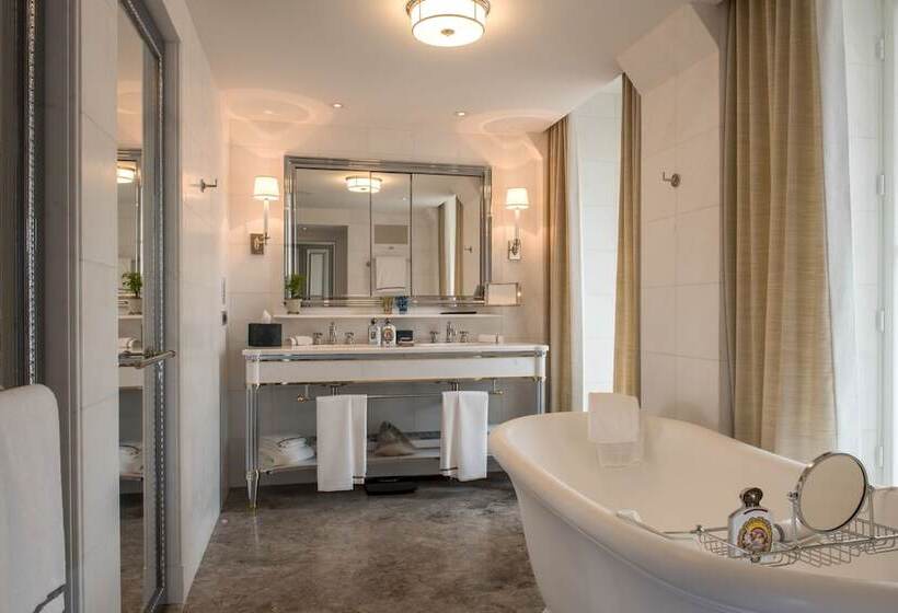 Quarto Premium, De Crillon