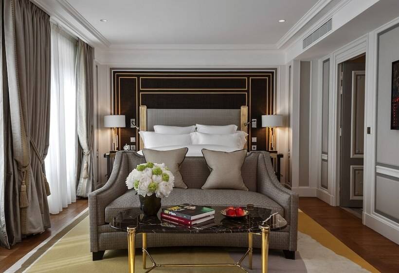 Quarto Premium, De Crillon