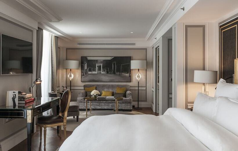 Quarto Premium, De Crillon