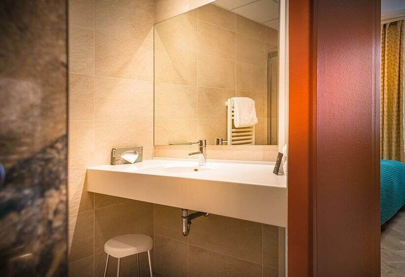 اتاق پرستیژ, Hôtel France Et Chateaubriand