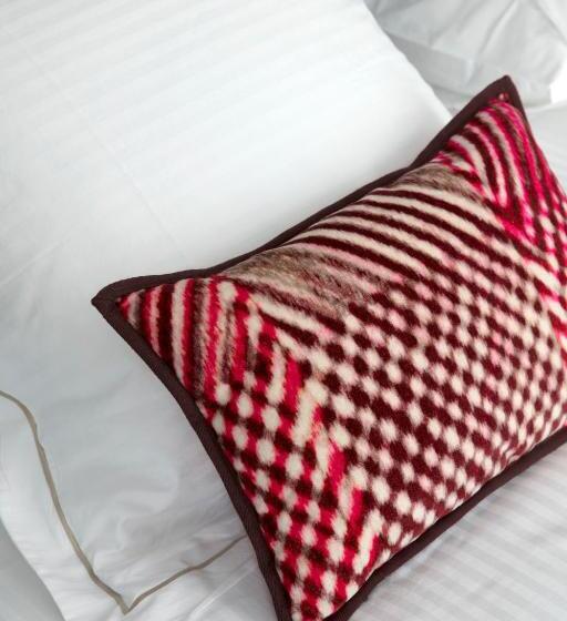 Standard Quadruple Room, Continental