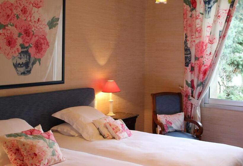اتاق پرستیژ, Hostellerie Du Grand Saint Antoine