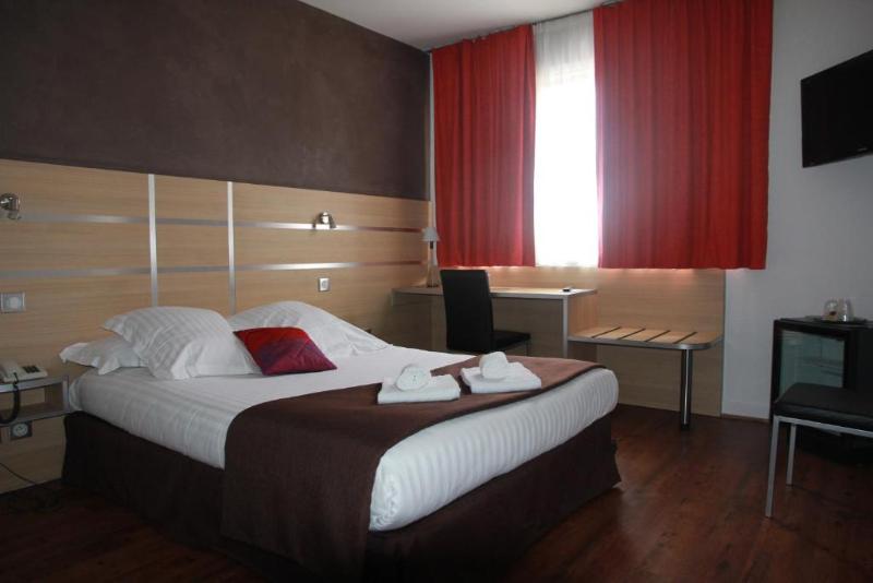 اتاق استاندارد, Hôtel Chris Tel