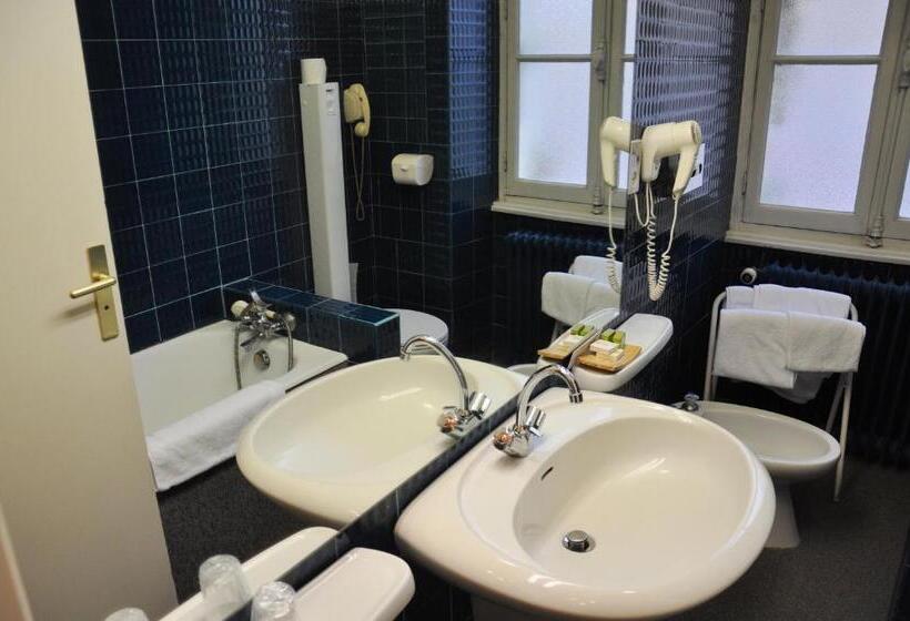 اتاق کلاسیک یک تخته, Hôtel De France