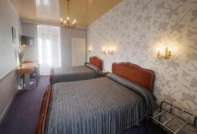 اتاق استاندارد چهار تخته, Hôtel Le Lons