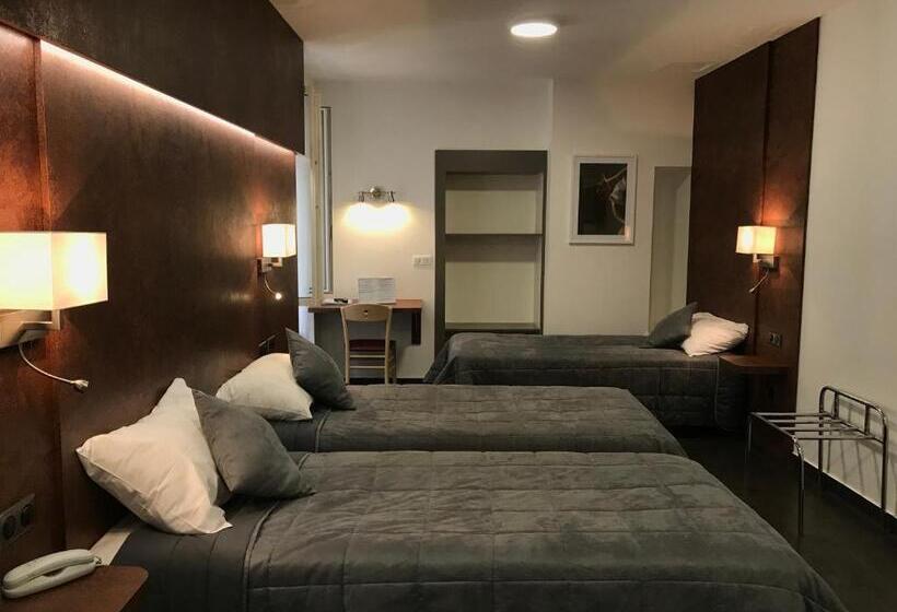 اتاق استاندارد سه نفره, Hôtel Le Lons