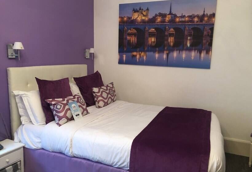 اتاق خانوادگی, Kyriad Saumur Hyper Centre Hôtel Appartements Et Spa Soins Sothys Paris