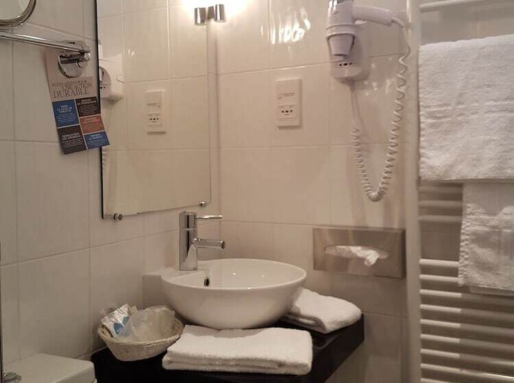 اتاق کلاسیک, Kyriad Saumur Hyper Centre Hôtel Appartements Et Spa Soins Sothys Paris