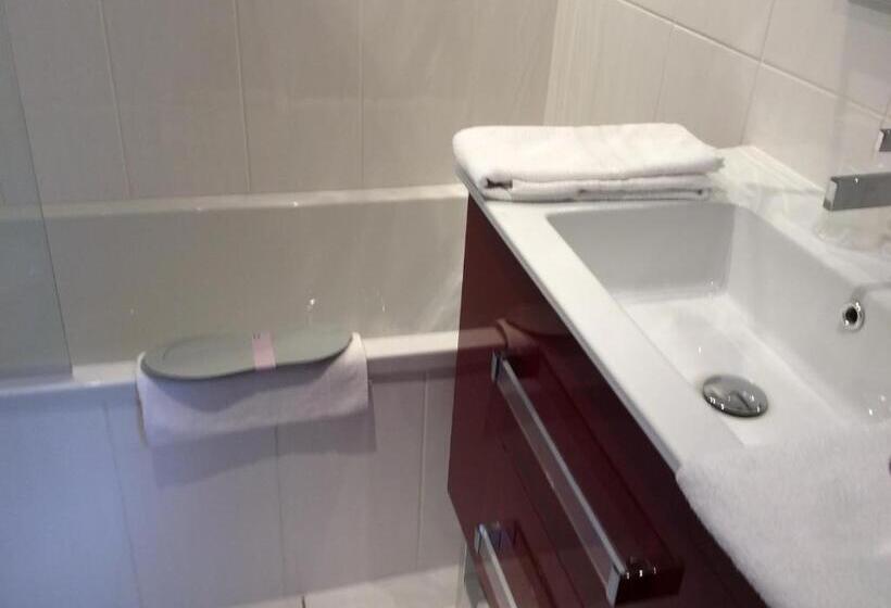 اتاق سوپریور, Kyriad Saumur Hyper Centre Hôtel Appartements Et Spa Soins Sothys Paris