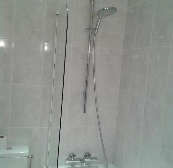 اتاق خانوادگی, Kyriad Saumur Hyper Centre Hôtel Appartements Et Spa Soins Sothys Paris