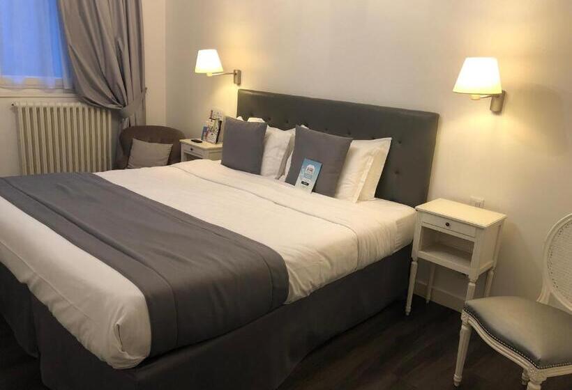 اتاق استاندارد سه نفره, Kyriad Saumur Hyper Centre Hôtel Appartements Et Spa Soins Sothys Paris
