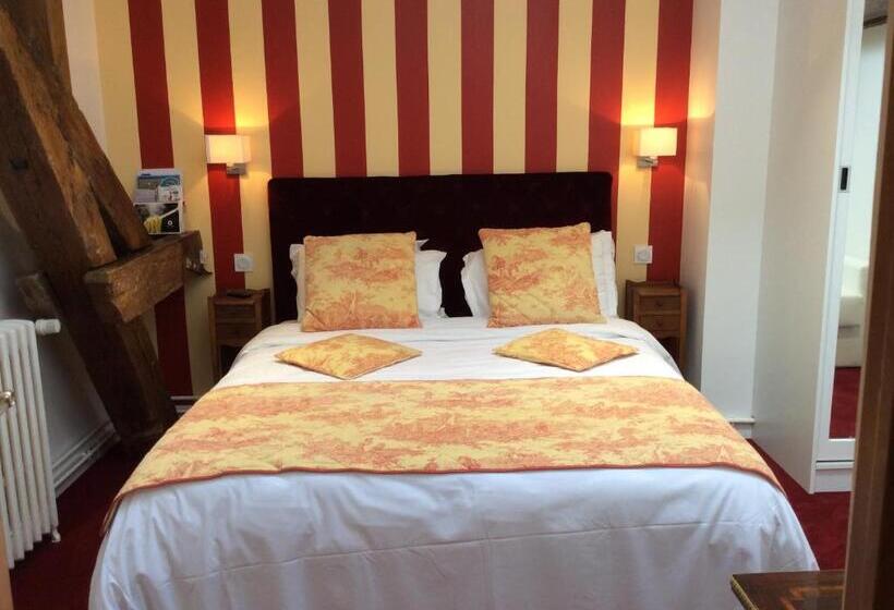 اتاق استاندارد سه نفره, Kyriad Saumur Hyper Centre Hôtel Appartements Et Spa Soins Sothys Paris