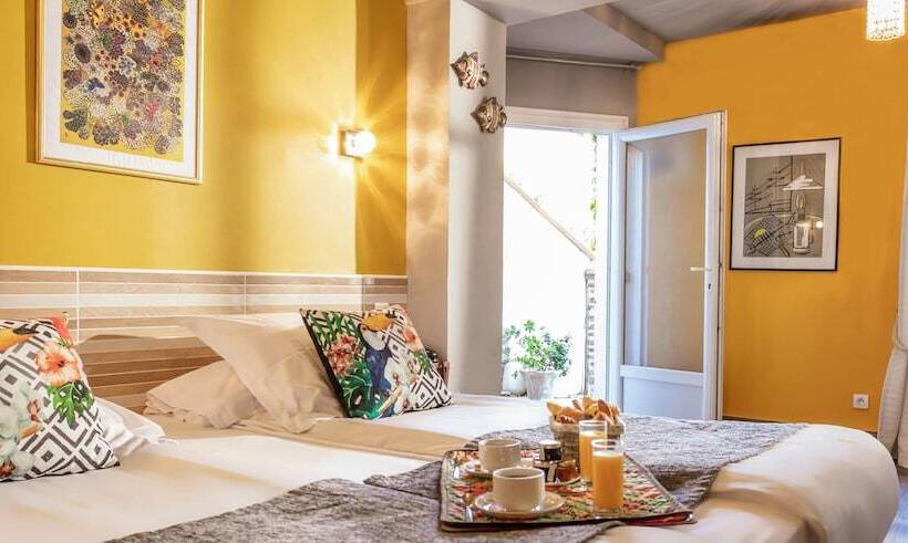 اتاق استاندارد, La Casa Pairal