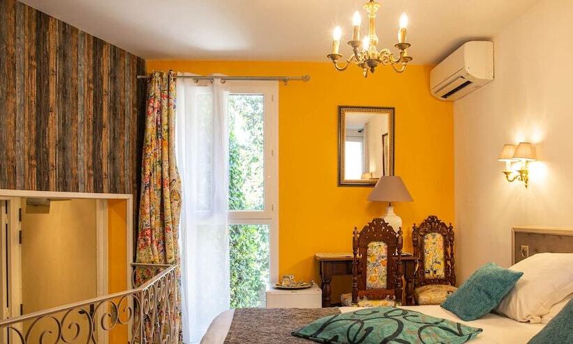 اتاق استاندارد, La Casa Pairal