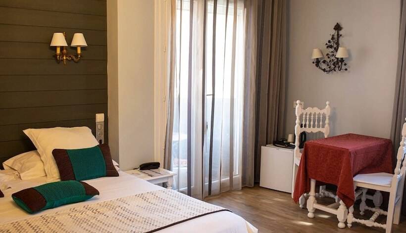 اتاق استاندارد با بالکن, La Casa Pairal