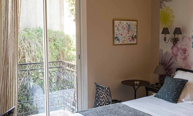 اتاق استاندارد با بالکن, La Casa Pairal