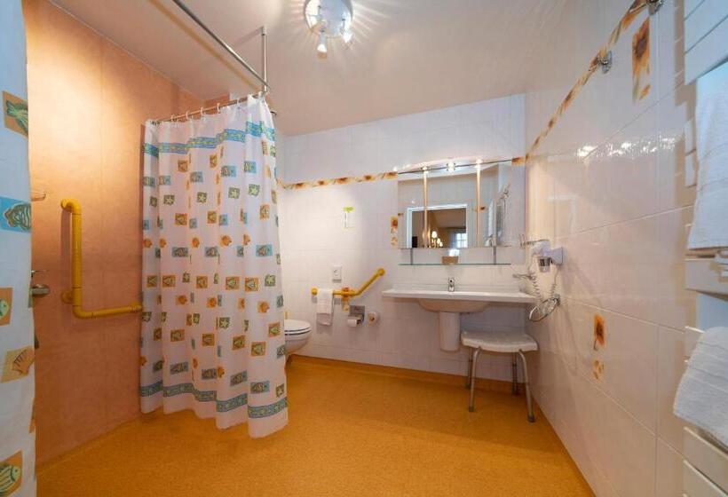 اتاق راحتی سه تخته, Munsch Restaurant & Wellness, Colmar Nord   Haut Koenigsbourg