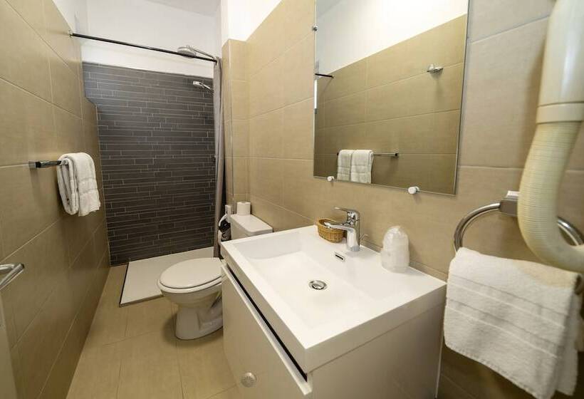 اتاق استاندارد با بالکن, Munsch Restaurant & Wellness, Colmar Nord   Haut Koenigsbourg