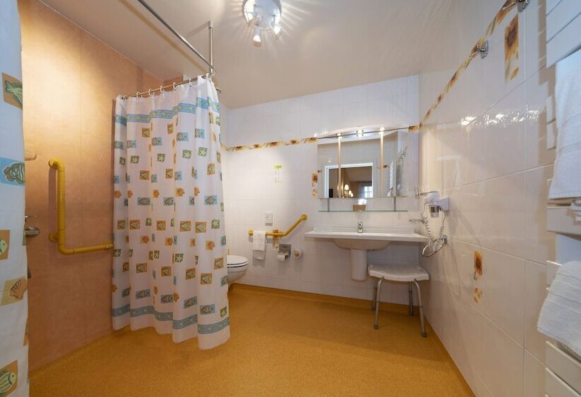 اتاق راحتی سه تخته, Munsch Restaurant & Wellness, Colmar Nord   Haut Koenigsbourg