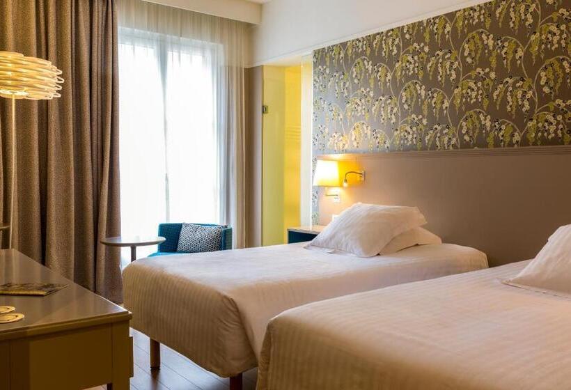اتاق لوکس, Oceania L Hôtel De France Nantes