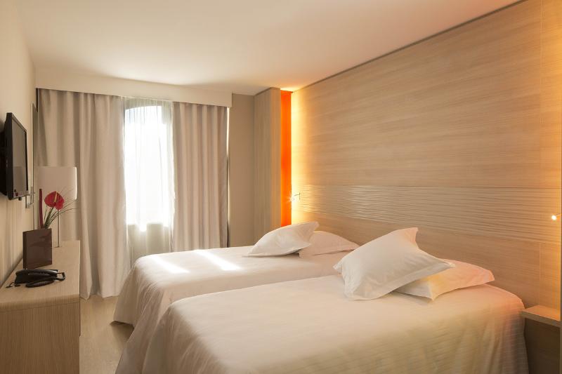コンフォートルーム, Hôtel & Spa Oceania L Univers Tours