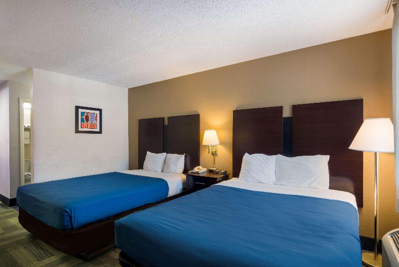اتاق راحتی, Timhotel Invalides Eiffel