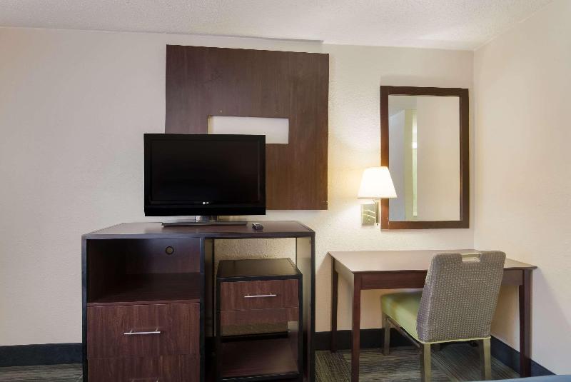 اتاق راحتی, Timhotel Invalides Eiffel