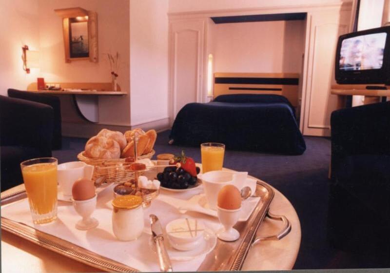 اتاق راحتی, Logis Hotel Le France