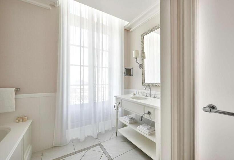 اتاق لوکس, Hôtel Du Palais Biarritz, In The Unbound Collection By Hyatt