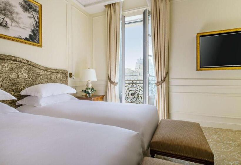 سوییت جونیور با چشم‌انداز دریا, Hôtel Du Palais Biarritz, In The Unbound Collection By Hyatt