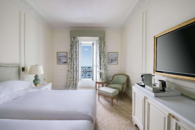 اتاق لوکس با چشم‌انداز دریا, Hôtel Du Palais Biarritz, In The Unbound Collection By Hyatt