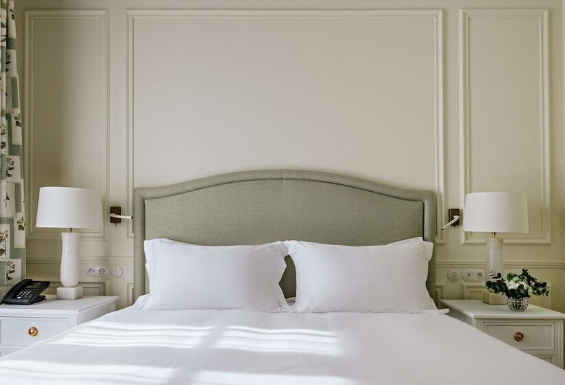 اتاق استاندارد با تخت دوبل و چشم‌انداز, Du Palais Biarritz, Part Of Hyatt