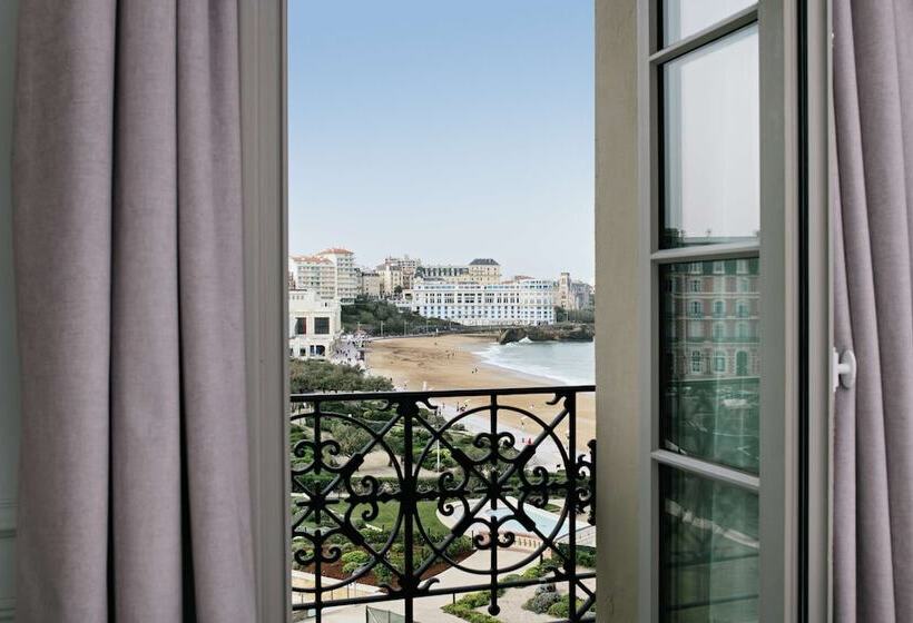 اتاق استاندارد با چشم‌انداز, Hôtel Du Palais Biarritz, In The Unbound Collection By Hyatt