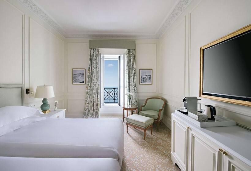 اتاق لوکس با چشم‌انداز دریا, Hôtel Du Palais Biarritz, In The Unbound Collection By Hyatt