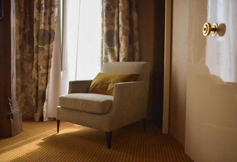 سوییت جونیور لوکس, Grand Hôtel Du Lion D Or