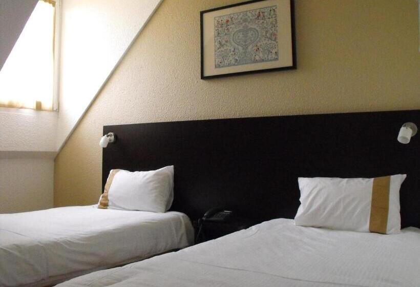 اتاق استاندارد چهار تخته, Hôtel D Alsace