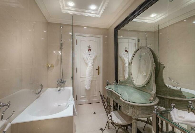 سوییت, Hôtel Duc De St Simon