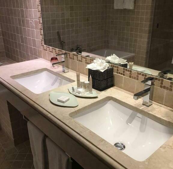 クラシックルーム, Hôtel La Pérouse Nice Baie Des Anges   Recently Fully Renovated